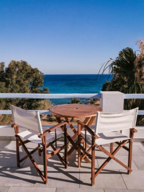 Отель Agnadi Syros Beachfront Studios & Rooms  Эрмуполис